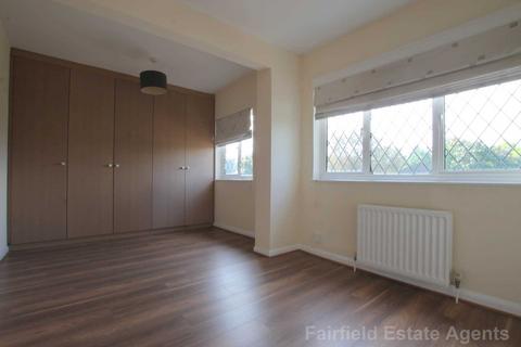 2 bedroom flat to rent, Oxhey Road, Oxhey