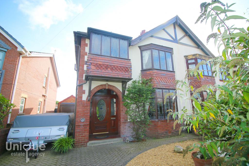 West Drive, ThorntonCleveleys, FY5 3 bed semidetached house for sale