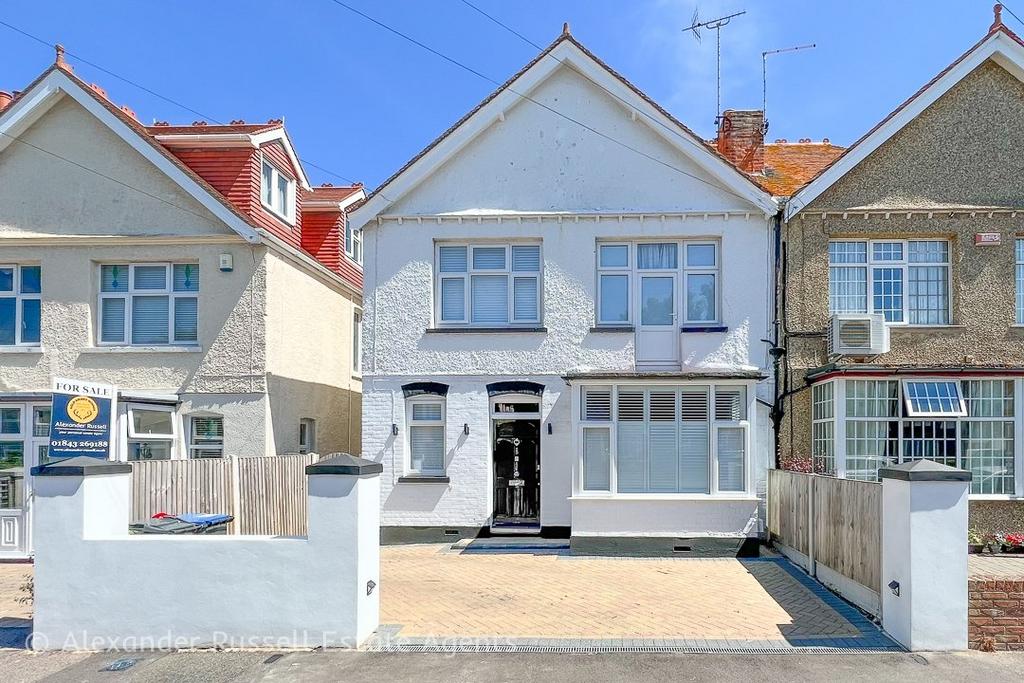 Cliffe Avenue, Westbrook, Margate, CT9 4 bed semidetached house £625,000