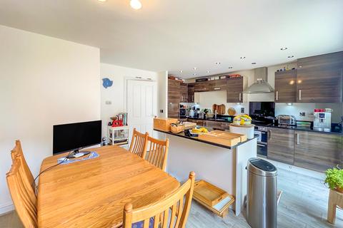 23 Edgeworth Close, Slough, SL3 7FS