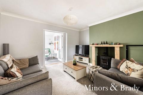 31 Hale Road, Bradenham, Thetford, IP25 7RA