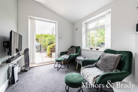 31 Hale Road, Bradenham, Thetford, IP25 7RA