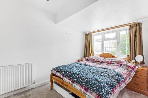 22 Thirlmere Rise, Bromley, BR1 4HY