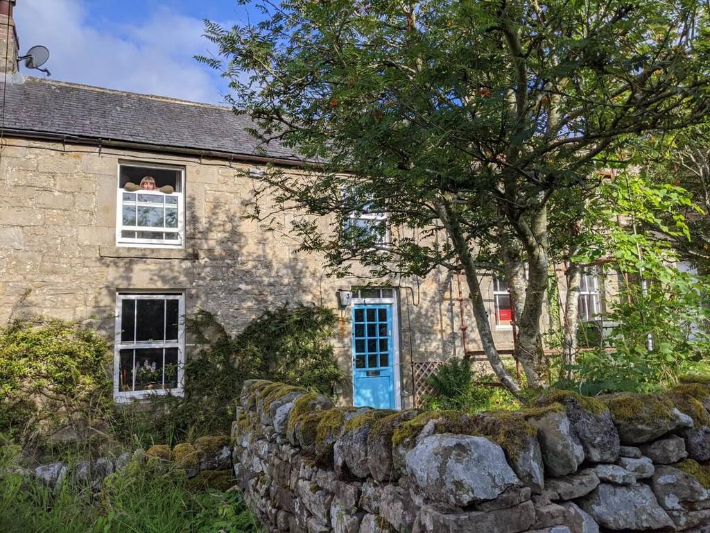 Shaw Lane, East Woodburn, Hexham, Northumberland, NE48 2SL 2 bed cottage for sale £175,000