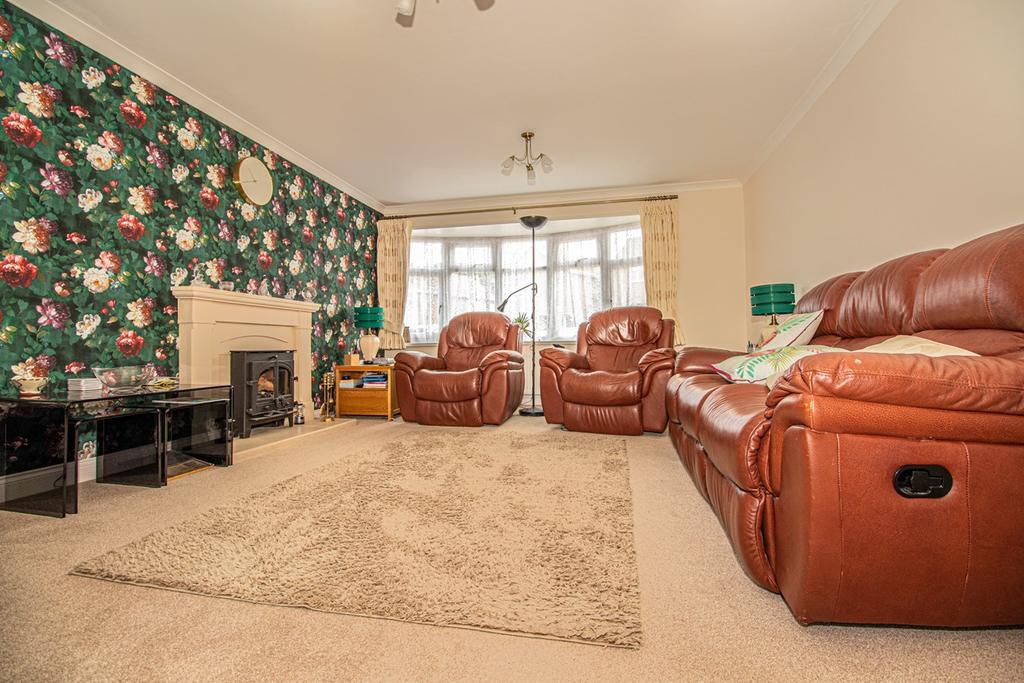 Acorn Avenue, Braintree, CM7 4 bed detached house £495,000