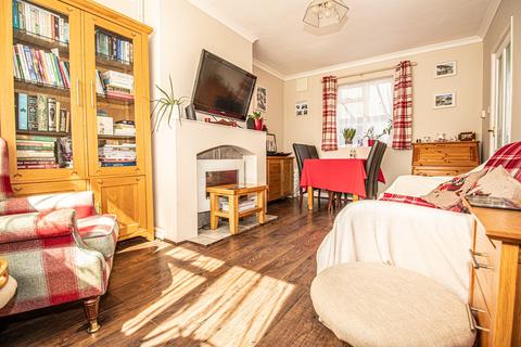 52 Broadway, Silver End, Witham, CM8 3RA