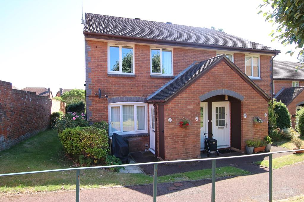 Acorn Drive, Wokingham, RG40 1 bed retirement property for sale £200,000