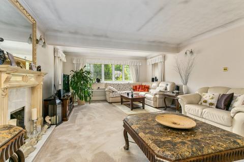 6 Norton Park, Ascot, SL5 9BW