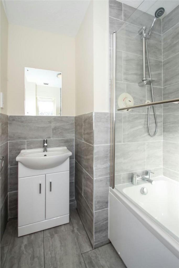 Bedroom 1 En-Suite 1