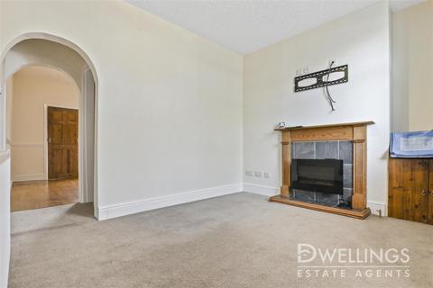 9 Woods Lane, Burton-on-trent, DE15 9EE