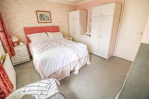 126 Ram Gorse, Harlow, CM20 1QA
