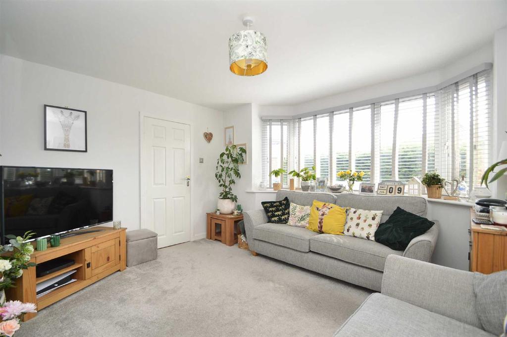 Weston Drive, Shrewsbury 3 bed semidetached house £240,000