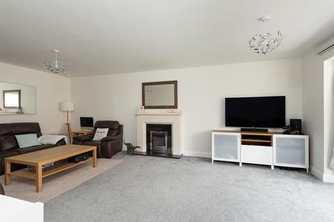 4 Harrup Close, Stoke Hammond, Milton Keynes, MK17 9FT