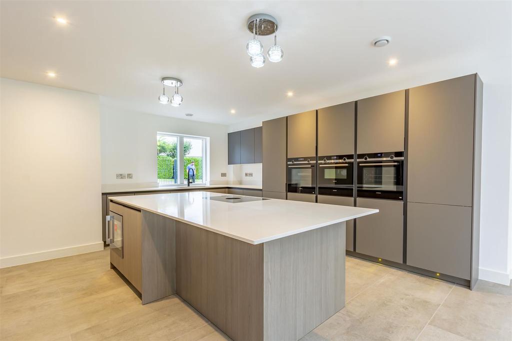 Kitchen DSC9902-HDR copy.jpg