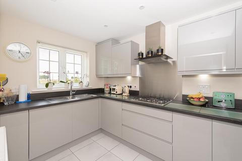 5 Azor Close, Epsom, KT18 5FR
