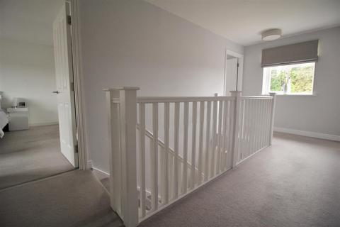 2 Skylark Close, Epsom, KT17 1AR