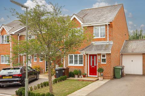 10 Manor Crescent, Epsom, KT19 7EF