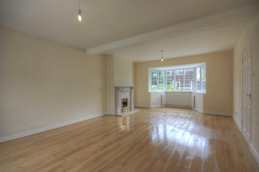 Thickwood Moss Lane - Reception Room