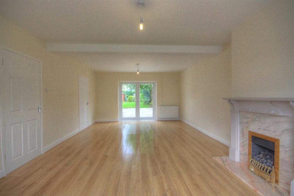 Thickwood Moss Lane - Reception Room