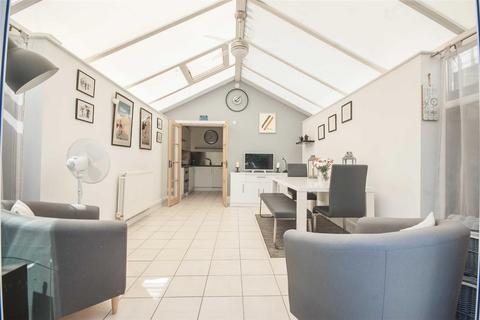 58 Blacklock, Chelmer Village, Chelmsford, CM2 6QL