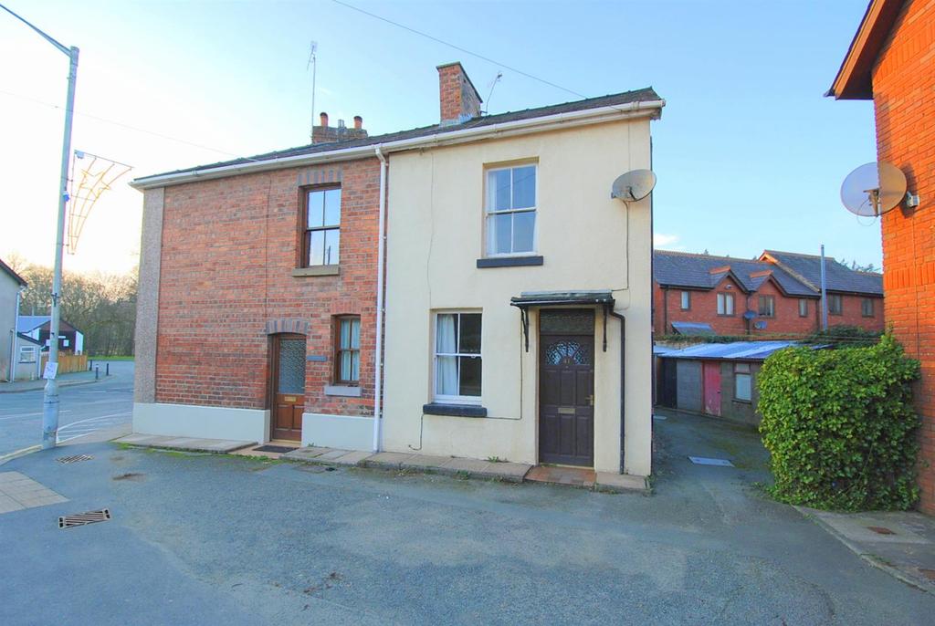 China Street, Llanidloes 2 bed end of terrace house £79,950