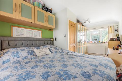 47 Walsingham Gardens, Epsom, KT19 0LS