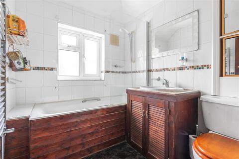 47 Walsingham Gardens, Epsom, KT19 0LS
