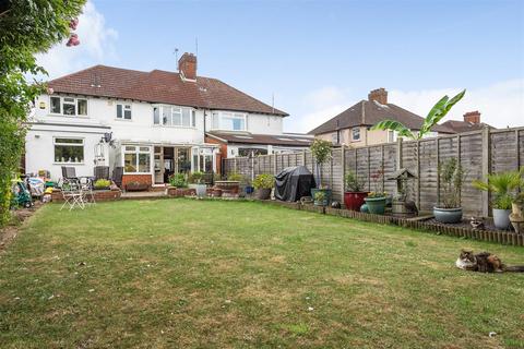 47 Walsingham Gardens, Epsom, KT19 0LS