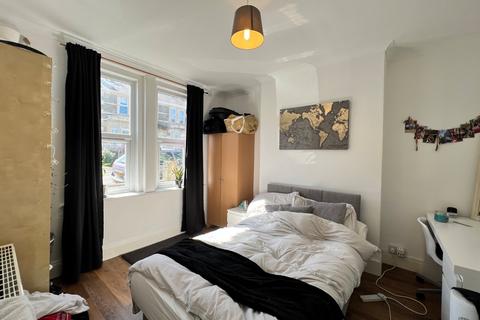 3 bedroom terraced house to rent, Lymore Terrace, Bath, Somerset, BA2
