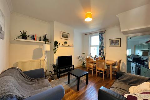 3 bedroom terraced house to rent, Lymore Terrace, Bath, Somerset, BA2