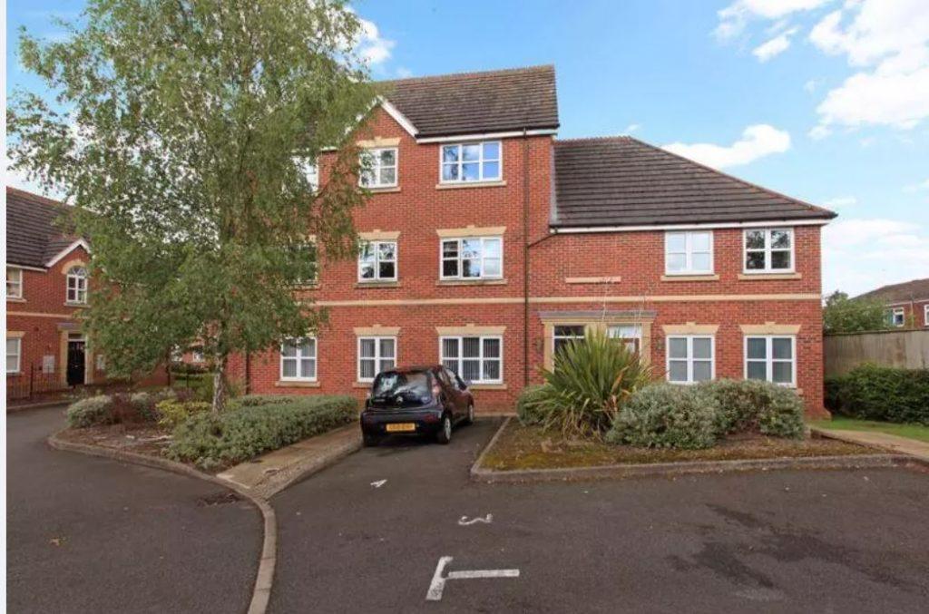 3 Tanyard Place Shifnal TF11 8BD 2 bed apartment £660 pcm (£152 pw)
