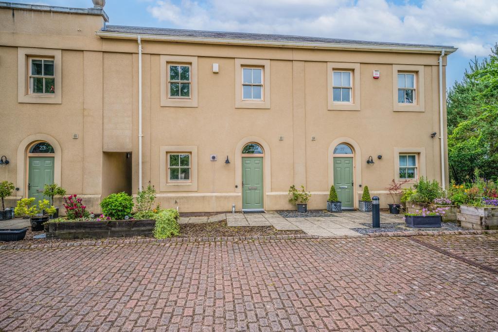 Grange Park Drive, Biddulph... 4 bed mews £250,000