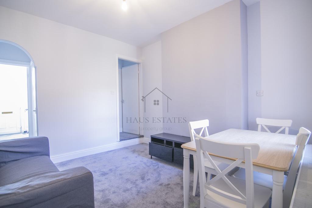 Filbert Street, Leicester, Leicestershire 3 bed terraced house £1,300