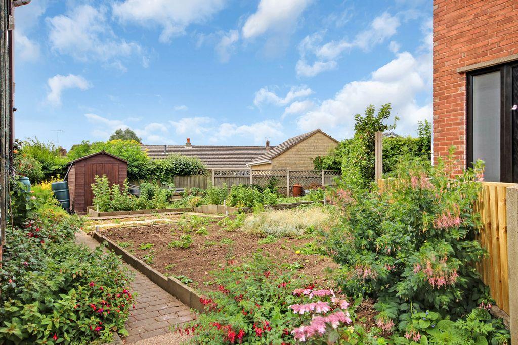 Garden at Side