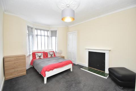 1 bedroom flat for sale, 6 Loch Road, Kirkintilloch, Glasgow, G66 3EN