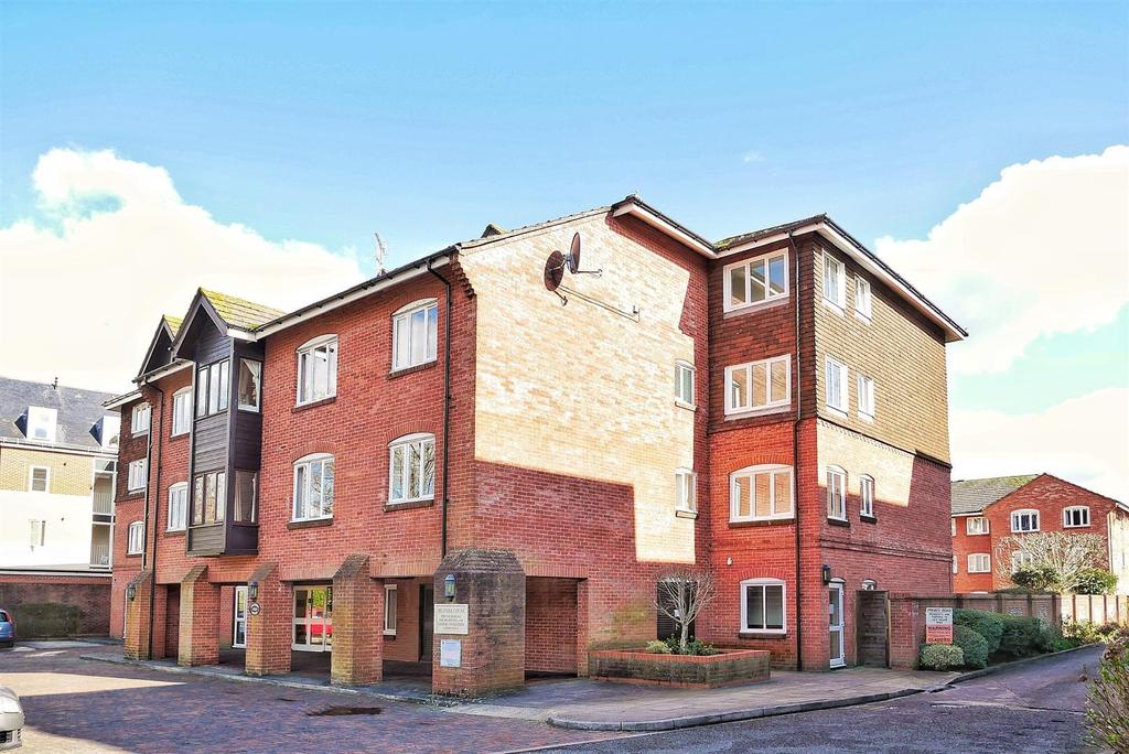 Stockbridge Road, Chichester 1 bed retirement property £875 pcm (£202 pw)