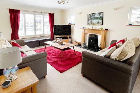 30 The Ridings, East Preston, Littlehampton, BN16 2TW