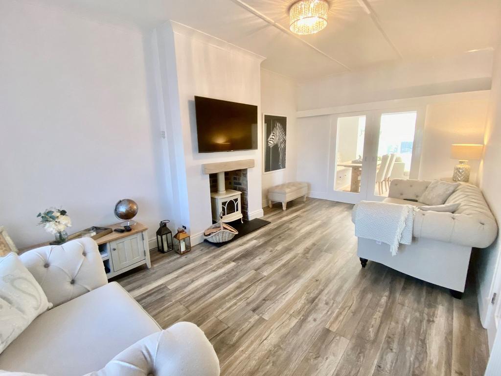 Victoria Road West, Hebburn, Tyne and... 3 bed semidetached house £