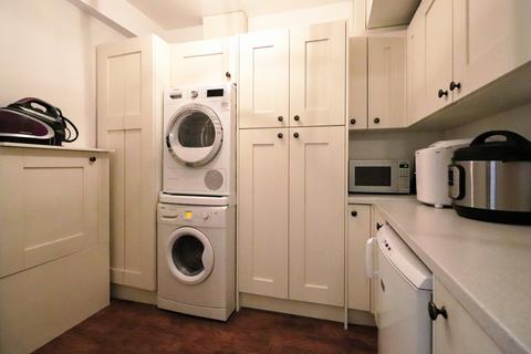 15 Ferndale, Bromley, BR1 2RX