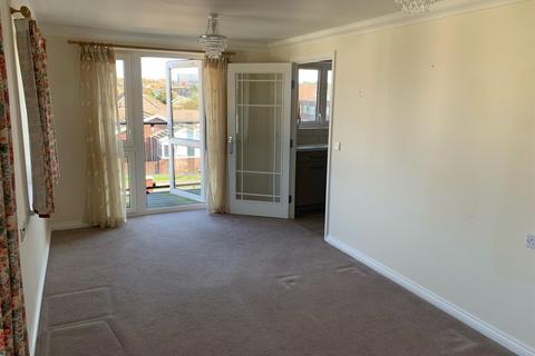 2 bedroom flat for sale - Rowe Avenue, Peacehaven, East Sussex