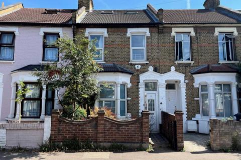 16 Lindley Road, London, E10 6QT