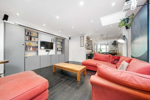 16 Lindley Road, London, E10 6QT