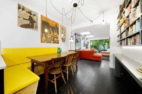 16 Lindley Road, London, E10 6QT