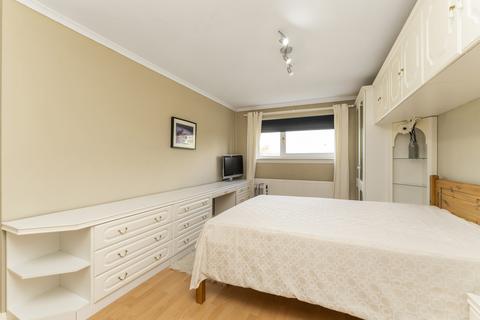 72 Eskhill, Penicuik, EH26 8DQ