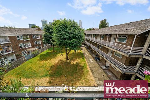 3 bedroom flat to rent, Hind Grove, Poplar, E14