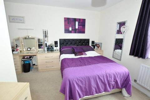 2 bedroom apartment to rent, Bunting House, Coyle Drive, Ickenham, UB10