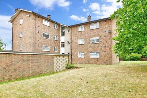 2 bedroom apartment for sale - Highams Hill, Gossops Green, Crawley, West Sussex