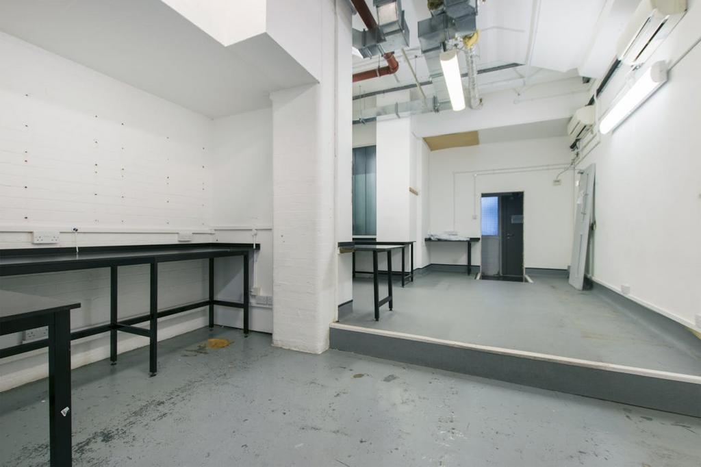 6-9 Bridgewater Square, EC2 picture No. 5