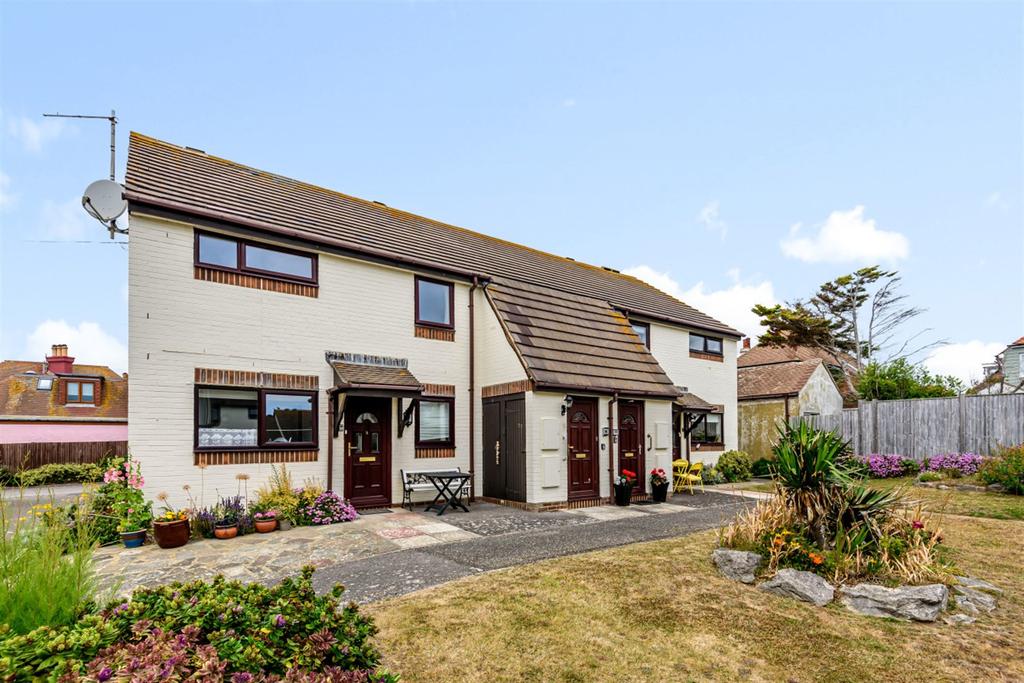 Seaview Court, Clayton Road, Selsey... 2 bed retirement property £130,000