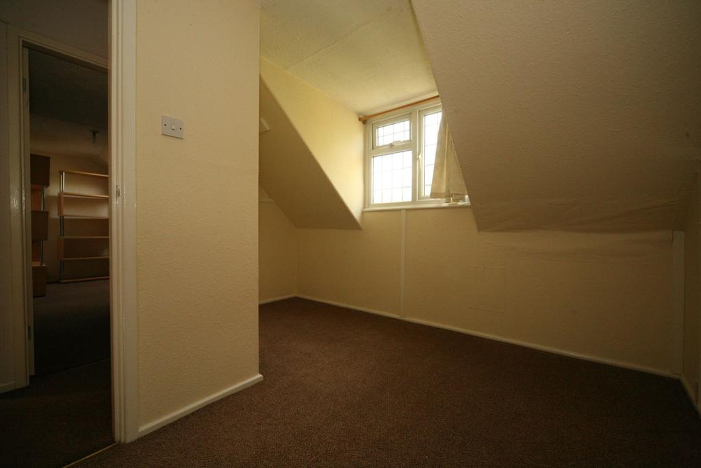 Upper floor bedroom